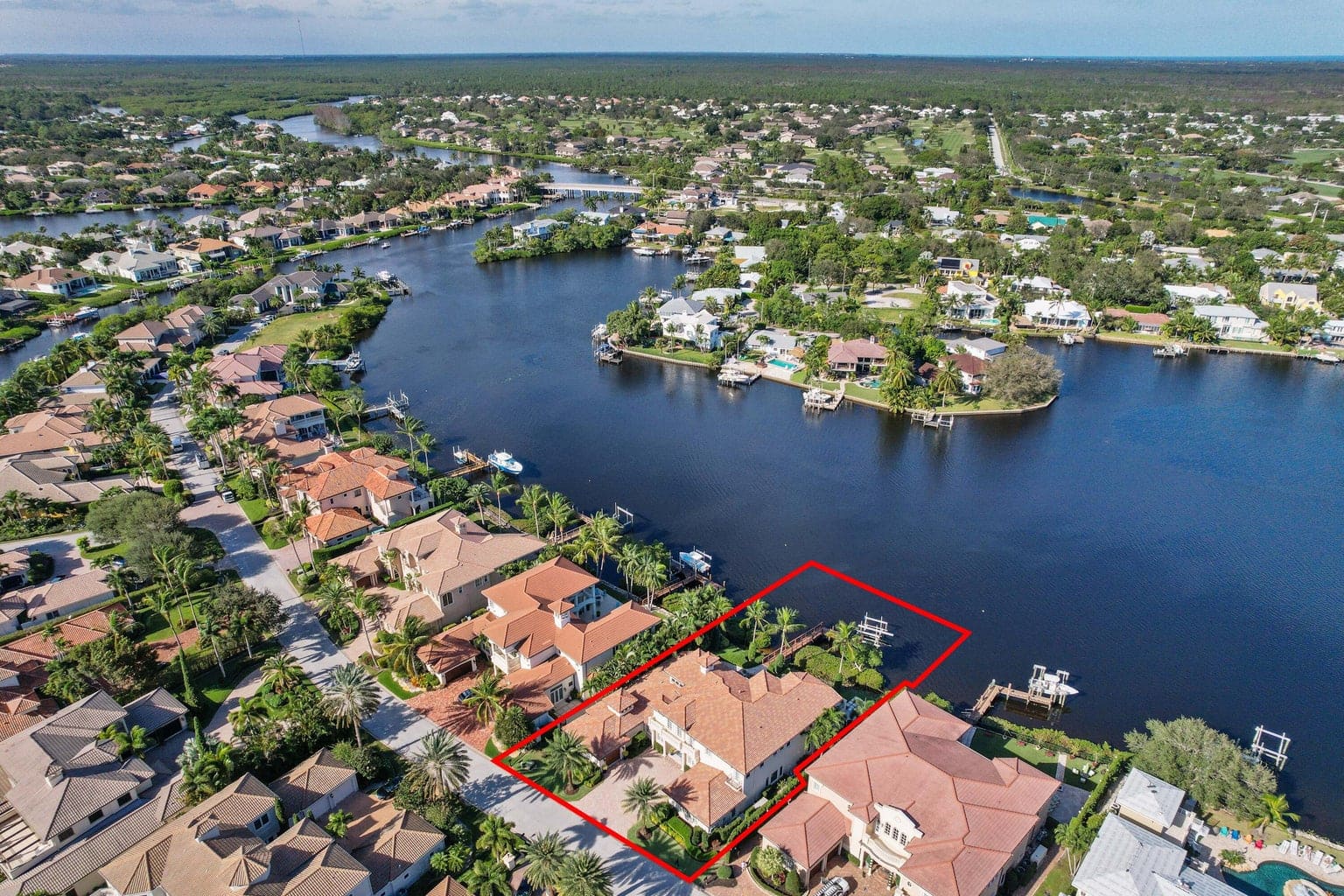 19121 se reach island lane