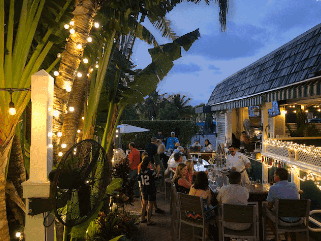 schooners restaurant jupiter fl